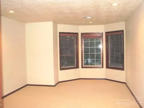 20485 Outback Ct, Bend, OR 97702 photo 12