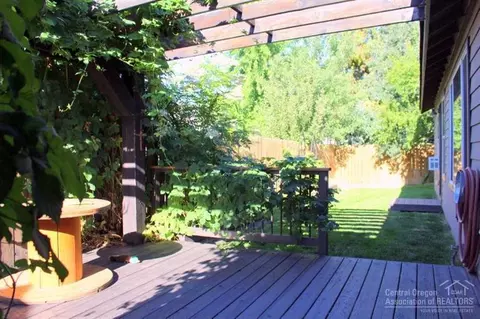 21249 NE Keyte Rd, Bend, OR 97701 photo 18