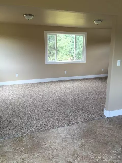 16973 Downey Rd, Bend, OR 97707 photo 15
