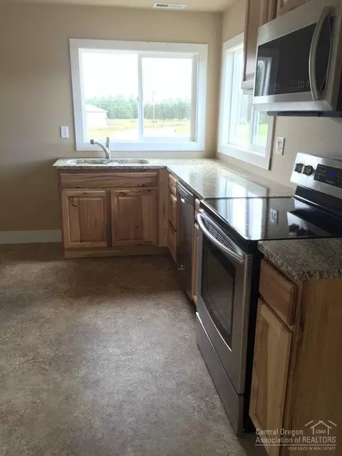 16973 Downey Rd, Bend, OR 97707 photo 13