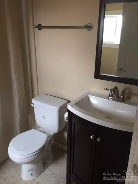 16973 Downey Rd, Bend, OR 97707 photo 9