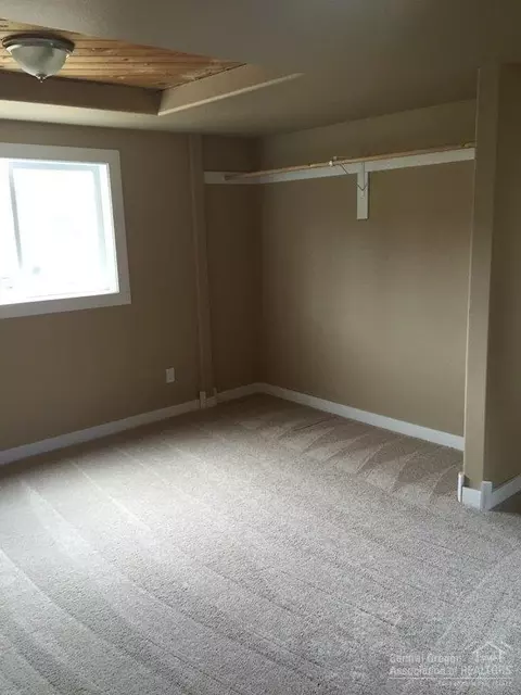 16973 Downey Rd, Bend, OR 97707 photo 8