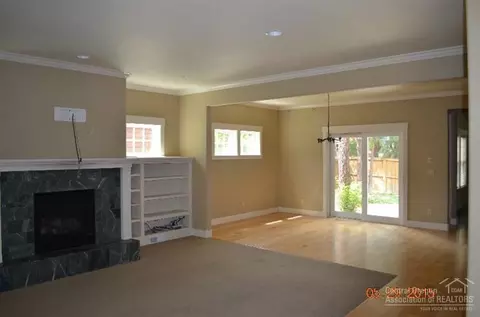 2209 NW High Lakes Loop, Bend, OR 97701 photo 2