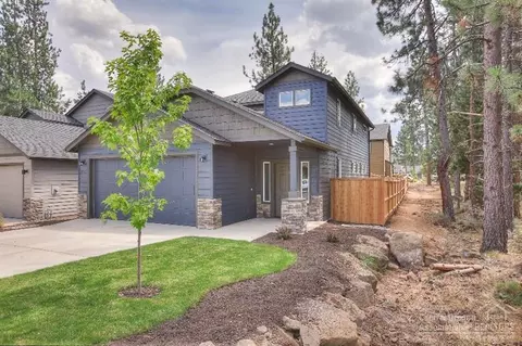 19753 SW Hollygrape St, Bend, OR 97702 photo 1