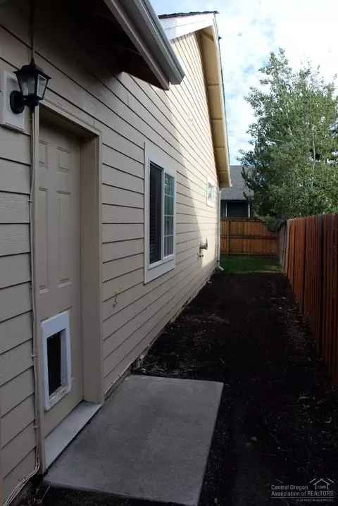 20304 NW Shetland Loop, Bend, OR 97701 photo 10