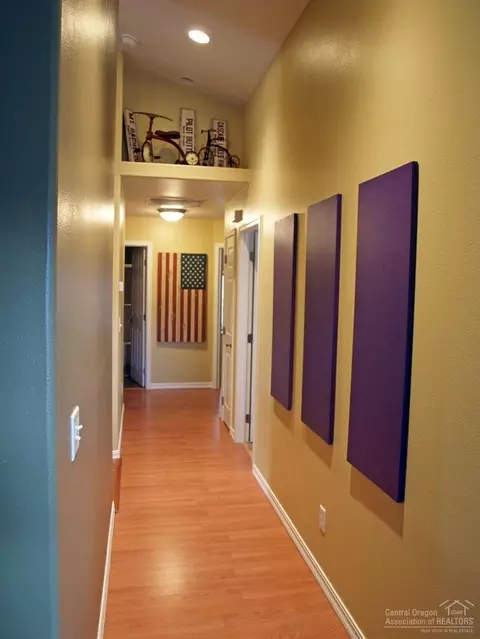 20304 NW Shetland Loop, Bend, OR 97701 photo 19