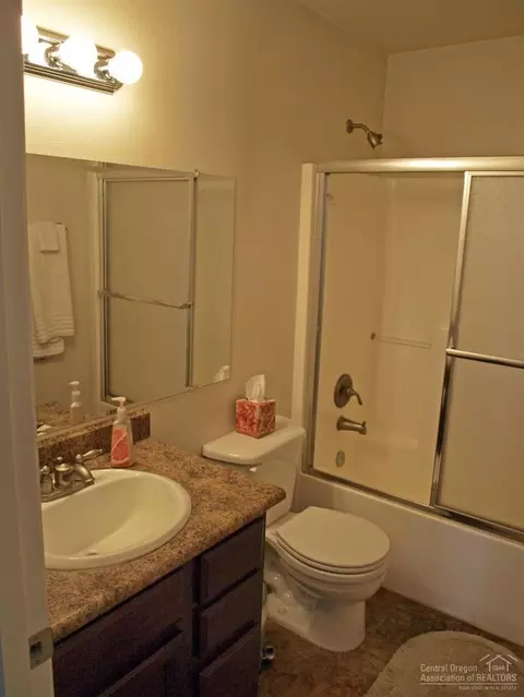 20304 NW Shetland Loop, Bend, OR 97701 photo 18