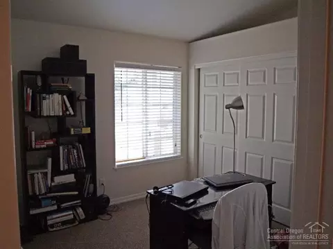20304 NW Shetland Loop, Bend, OR 97701 photo 16