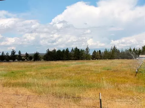64140 Pioneer Loop, Bend, OR 97701 photo 8