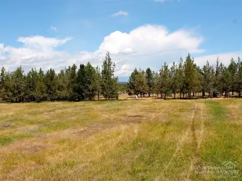 64140 Pioneer Loop, Bend, OR 97701 photo 6