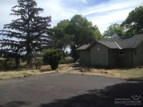 21450 E Highway 20, Bend, OR 97701 photo 2