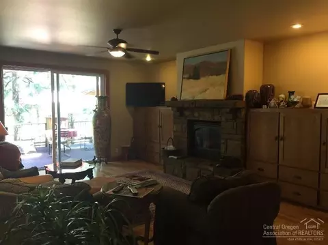 19590 E Campbell Rd, Bend, OR 97702 photo 7