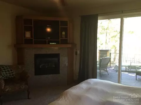 19590 E Campbell Rd, Bend, OR 97702 photo 9