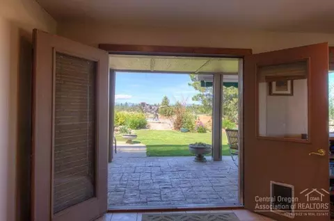 22122 Rickard Rd, Bend, OR 97702 photo 17