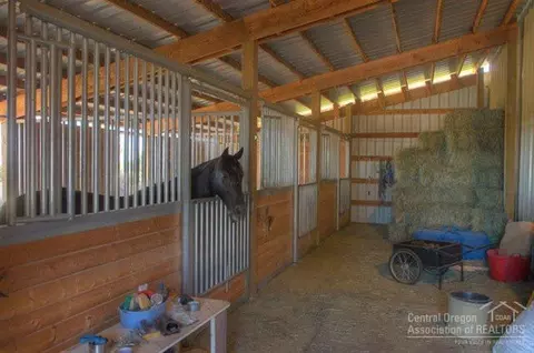 22122 Rickard Rd, Bend, OR 97702 photo 23