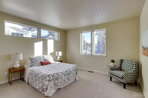 2712 NW Shields Dr, Bend, OR 97703 photo 6