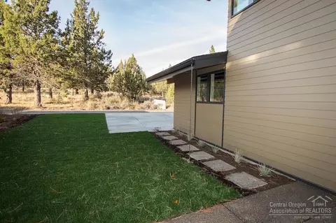 2712 NW Shields Dr, Bend, OR 97703 photo 11