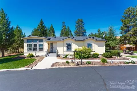 16777 Donner Pl, La Pine, OR 97739 photo 1