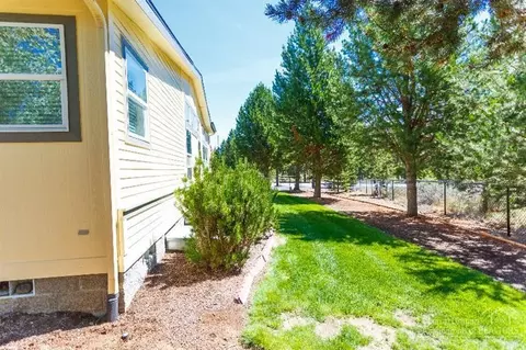 16777 Donner Pl, La Pine, OR 97739 photo 22