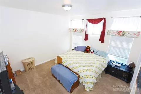 16777 Donner Pl, La Pine, OR 97739 photo 12