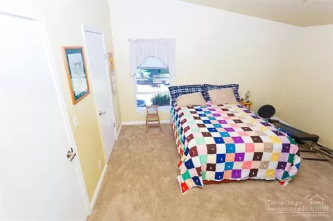 16777 Donner Pl, La Pine, OR 97739 photo 18