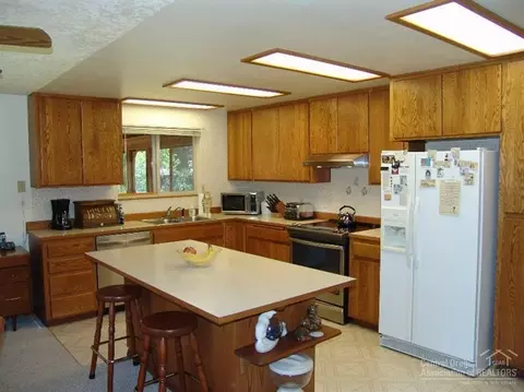 53616 Bobwhite Ct, La Pine, OR 97739 photo 9