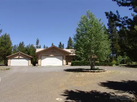 53616 Bobwhite Ct, La Pine, OR 97739 photo 2