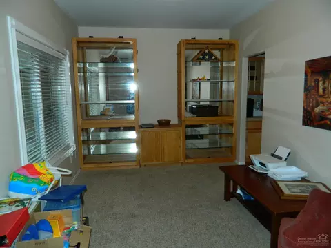 61285 SW Brookside Loop, Bend, OR 97702 photo 3