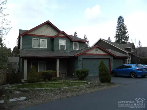 61285 SW Brookside Loop, Bend, OR 97702 photo 2