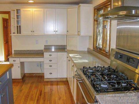 60310 Woodside Loop, Bend, OR 97702 photo 6