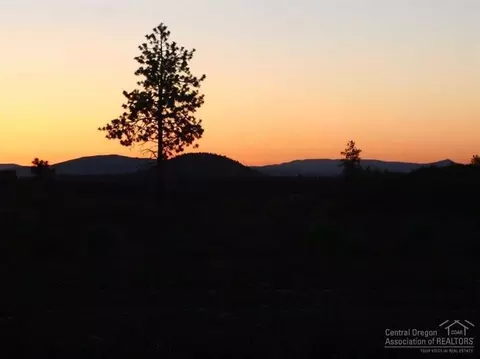 61285 Bonneville Loop, Bend, OR photo 9