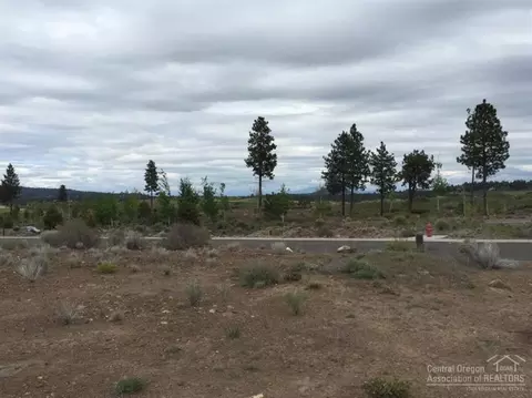 61285 Bonneville Loop, Bend, OR photo 2