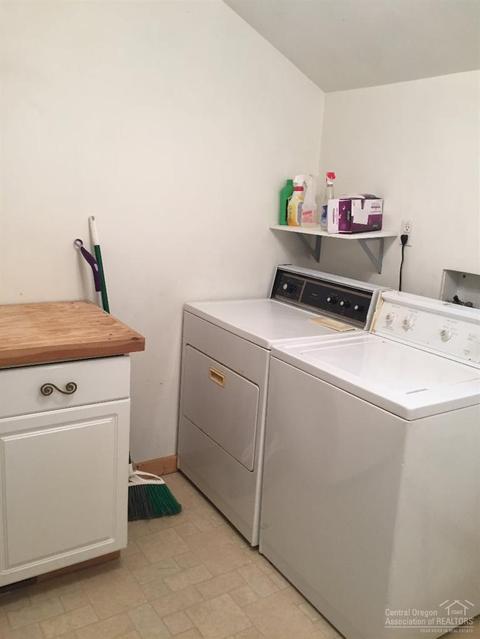 1354 NW Ithaca Ave, Bend, OR 97701 photo 8