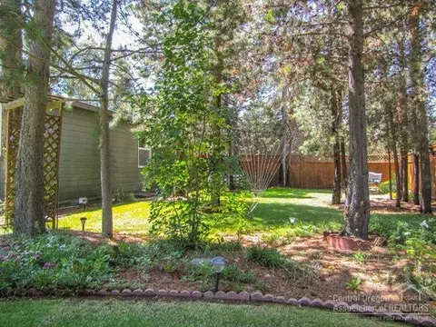 56298 Bufflehead Rd, Bend, OR 97707 photo 16