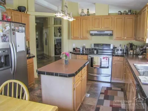 56298 Bufflehead Rd, Bend, OR 97707 photo 4