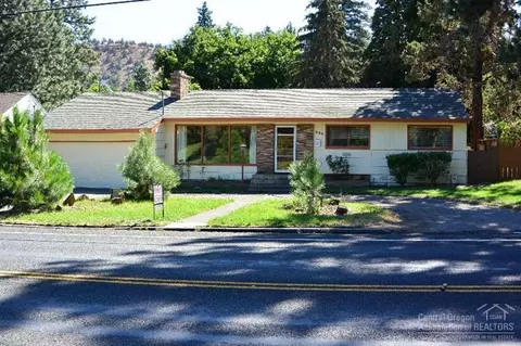 656 NE 8th St, Bend, OR 97701 photo 1