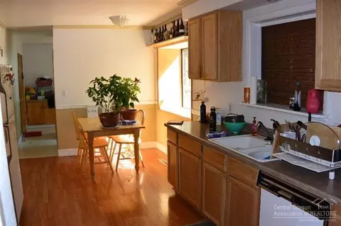 656 NE 8th St, Bend, OR 97701 photo 10