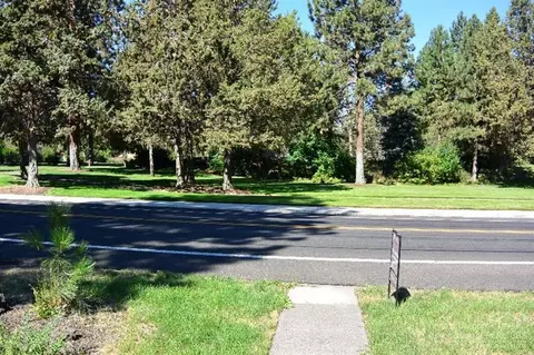 656 NE 8th St, Bend, OR 97701 photo 25