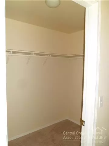 16172 Blackfeather, La Pine, OR 97739 photo 11