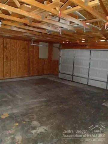 16172 Blackfeather, La Pine, OR 97739 photo 12