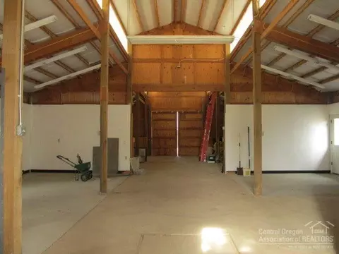 61635 Gosney Rd, Bend, OR 97702 photo 22