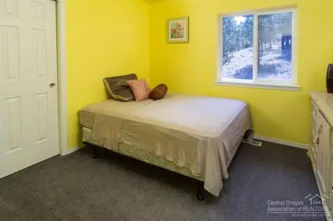 19060 Saddleback Ln, Bend, OR 97701 photo 10