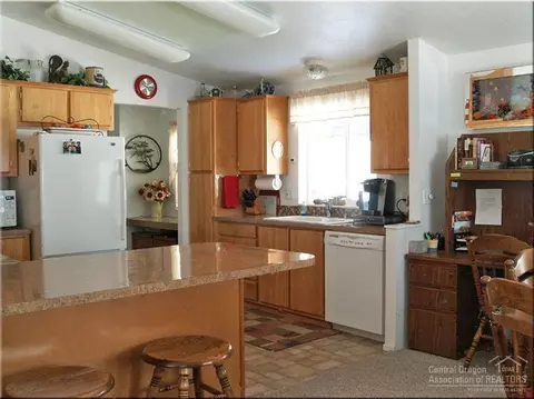 53841 Yoho Dr, La Pine, OR 97739 photo 19