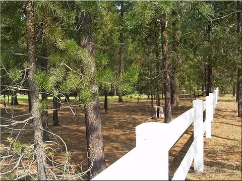 53841 Yoho Dr, La Pine, OR 97739 photo 8