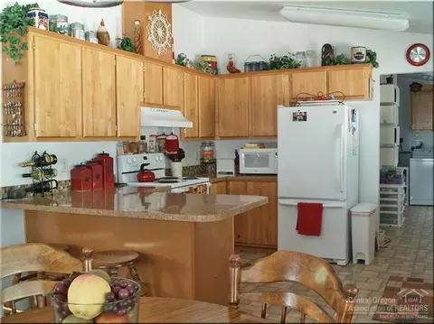 53841 Yoho Dr, La Pine, OR 97739 photo 18