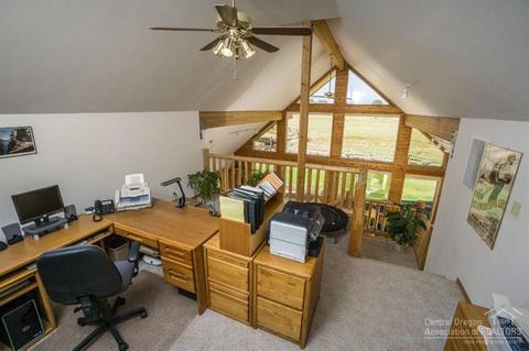 70090 Holmes Rd, Sisters, OR 97759 photo 7