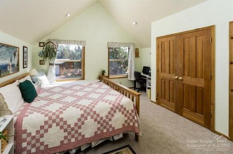 70090 Holmes Rd, Sisters, OR 97759 photo 8