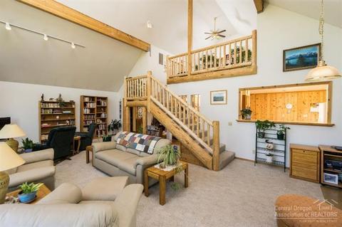 70090 Holmes Rd, Sisters, OR 97759 photo 6