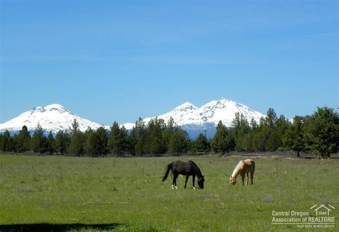 70090 Holmes Rd, Sisters, OR 97759 photo 1