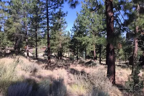 3045 NW Winslow Dr, Bend, OR 97701 photo 3